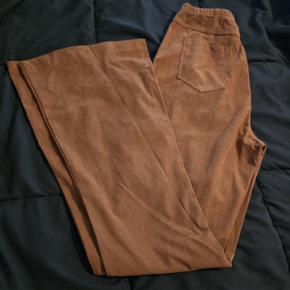 Halara Mid Rise Side Zipper Back Pocket Flare Casual Corduroy